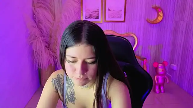 ivy lodge s online show from September 13, 8:19 pm