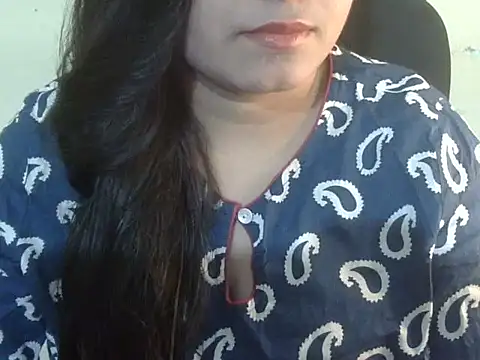 Aanya Hazel online show from November 9, 9:35 pm