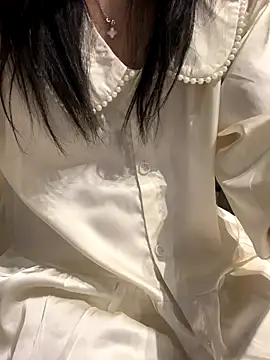 Snapshot of tran_my chatting on November 21, 12:15 pm tran my online show from November 21, 12:15 pm