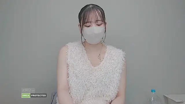 Snapshot of CocoaMilk18 chatting on February 16, 2:13 pm CocoaMilk18 online show from February 16, 2:13 pm