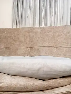 Marian Zeller online show from October 1, 9:04 am