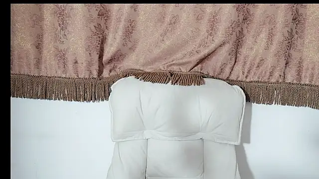 Snapshot of Zhenlihoney10 chatting on October 25, 12:23 pm Zhenlihoney10 online show from October 25, 12:23 pm