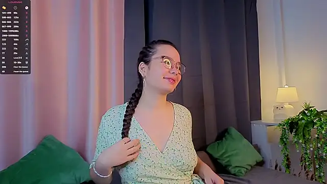 WildaBisom online show from September 9, 1:38 am