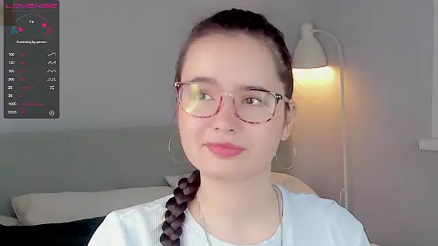 WildaBisom online show from October 18, 1:08 am