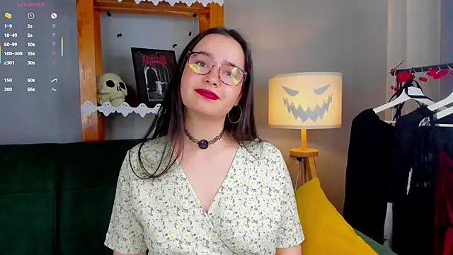 WildaBisom online show from October 29, 1:08 am