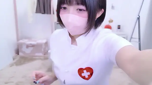 Hinata Sun online show from February 18, 12:45 pm