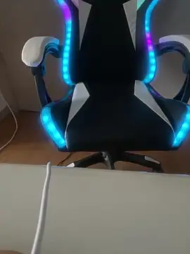 Snapshot of bananasex204 chatting on February 2, 2:49 pm bananasex204 online show from February 2, 2:49 pm