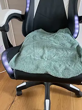 bananasex204 online show from March 13, 3:07 pm