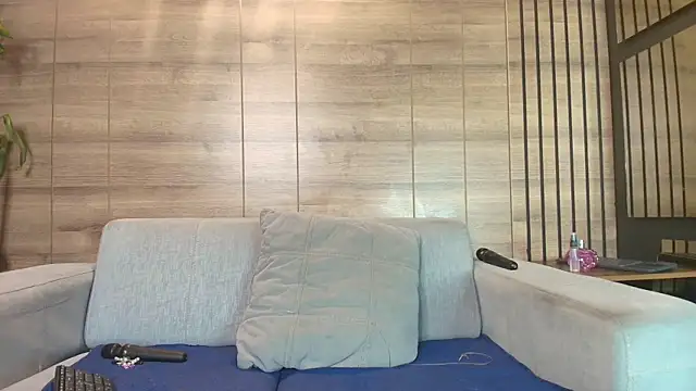 Susyhot  online show from June 13, 3:15 am