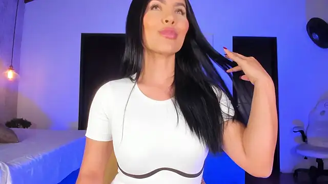 Snapshot of Sofi_Moreno chatting on February 13, 12:34 pm Sofi Moreno online show from February 13, 12:34 pm