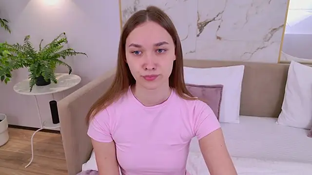 Snapshot of AmadaReine chatting on October 3, 4:04 pm AmadaReine online show from October 3, 4:04 pm