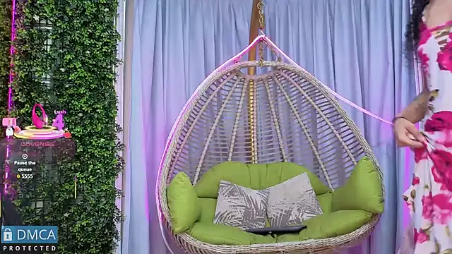 Kiara Zahiri   online show from October 6, 11:07 am