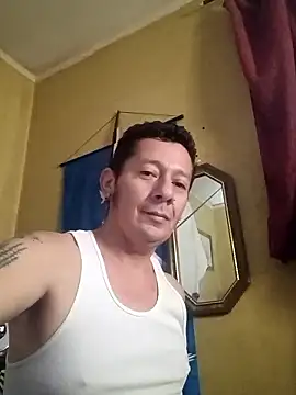 Snapshot of tonder69 chatting on November 12, 9:36 pm tonder69 online show from November 12, 9:36 pm