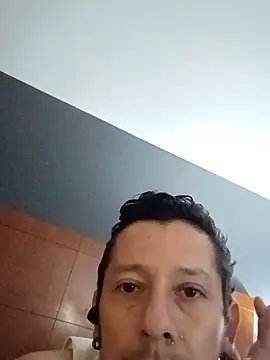 Snapshot of tonder69 chatting on February 7, 5:05 pm tonder69 online show from February 7, 5:05 pm