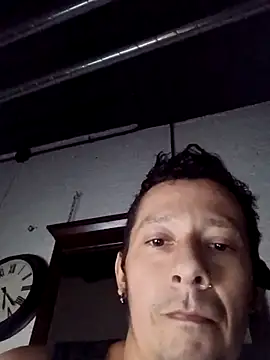 Snapshot of tonder69 chatting on February 21, 11:22 am tonder69 online show from February 21, 11:22 am