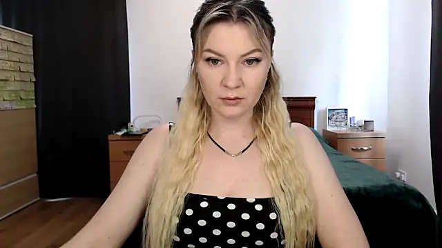 ParadiseAlina online show from September 24, 1:25 pm