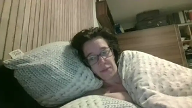 Snapshot of JezebelDutch chatting on February 7, 8:18 am JezebelDutch online show from February 7, 8:18 am