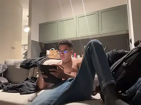 Markitos2323 online show from November 23, 9:47 pm