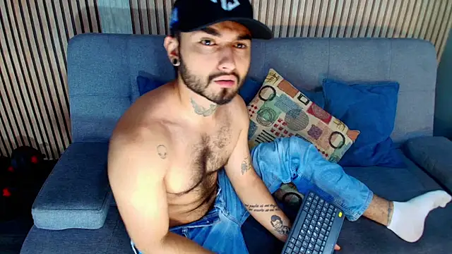 AntoineMoretti online show from September 16, 7:48 pm