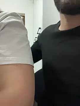 delibiri11 online show from March 18, 10:02 pm