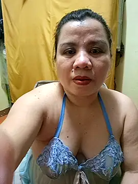 Snapshot of hotlyn45 chatting on September 27, 12:10 pm hotlyn45 online show from September 27, 12:10 pm