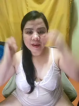 Snapshot of hotlyn45 chatting on October 16, 11:55 am hotlyn45 online show from October 16, 11:55 am