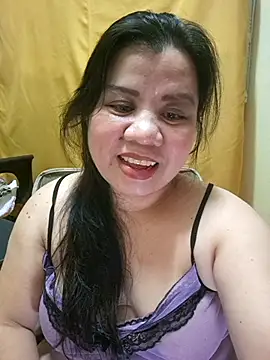 Snapshot of hotlyn45 chatting on October 21, 12:17 pm hotlyn45 online show from October 21, 12:17 pm