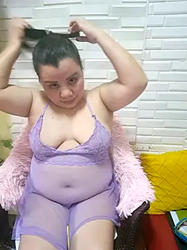 hotlyn45 online show from November 29, 2:47 am