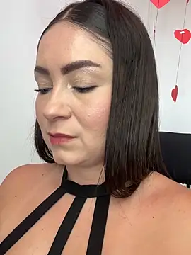 Amelia laurent online show from February 14, 7:32 pm