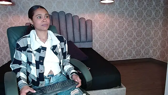 Kristall 06 online show from October 4, 3:15 am