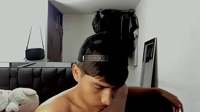 mateo-Esposito online show from July 6, 3:14 am
