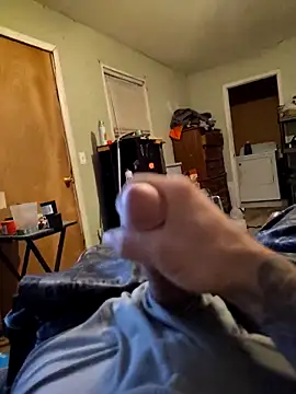 Wolfyking95 online show from October 23, 5:07 am