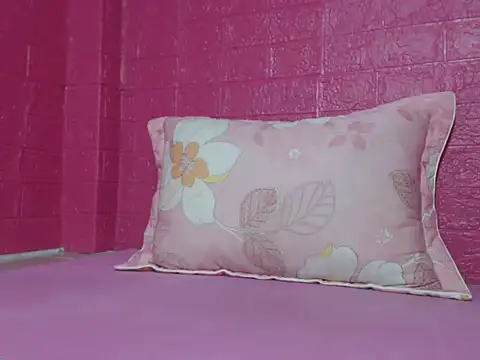 YummyDripCum online show from January 8, 1:57 pm