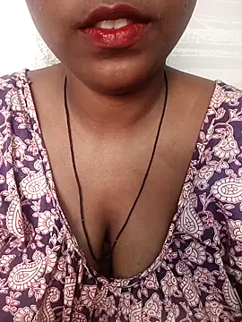 Snapshot of Schii69 chatting on November 20, 6:46 am Schii69 online show from November 20, 6:46 am