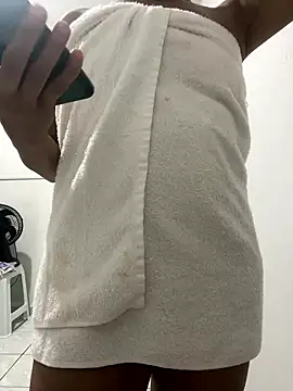 Katianesantos online show from January 14, 11:20 pm