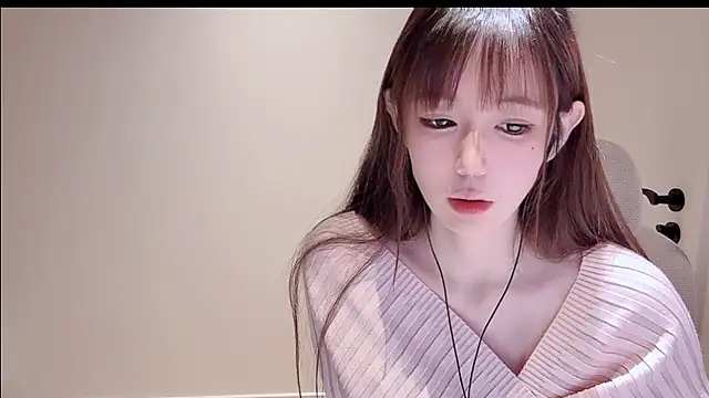 Xiao-runbao online show from February 8, 1:03 pm