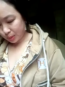 suki-lady online show from November 7, 2:11 am