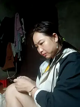 suki-lady online show from November 23, 3:06 am