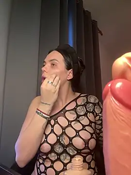 -RAHELA- online show from October 18, 3:13 pm