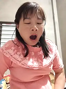 kute-00 online show from December 14, 11:15 am