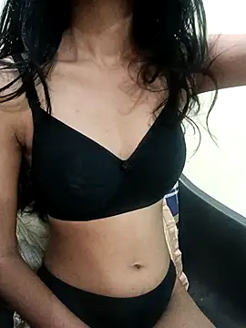 Daizy Shah online show from November 14, 2:16 pm