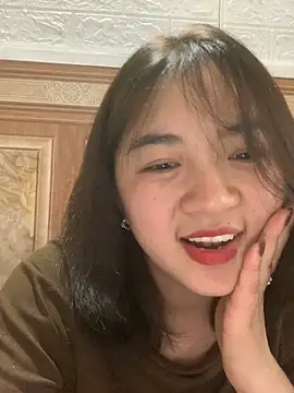 Snapshot of Lonnina chatting on October 22, 8:03 am Lonnina online show from October 22, 8:03 am