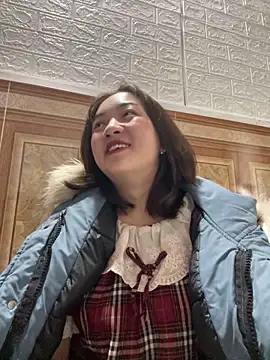 Snapshot of Lonnina chatting on November 3, 1:51 am Lonnina online show from November 3, 1:51 am