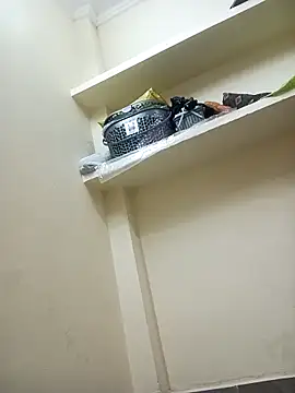 Shikha-mehra7 online show from November 19, 9:04 pm