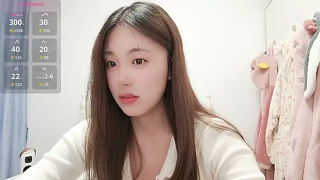 Luna 868 online show from December 2, 3:18 pm