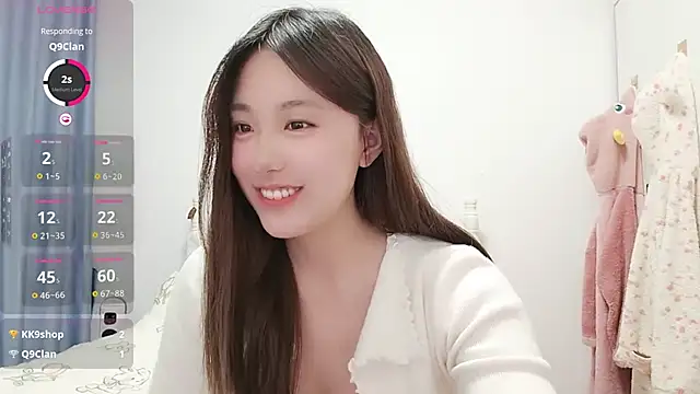 Luna 868 online show from December 16, 5:07 pm