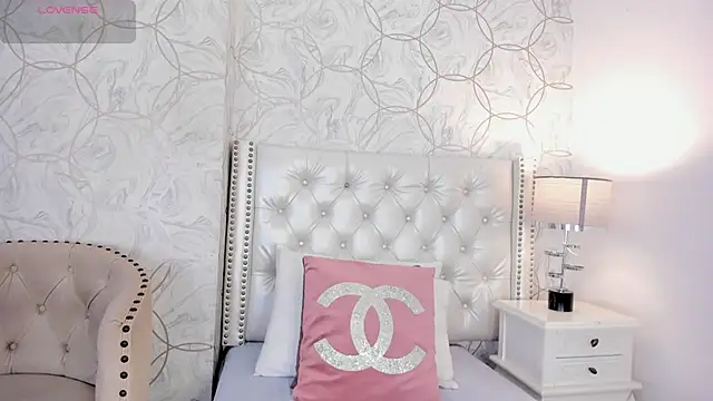 amara rousse online show from January 18, 11:36 am