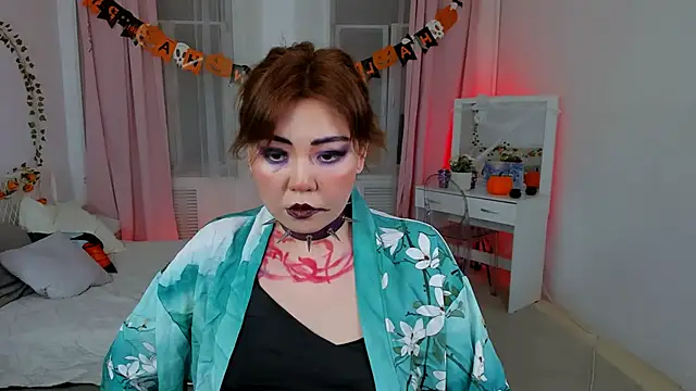 nazu chan online show from October 31, 4:41 pm