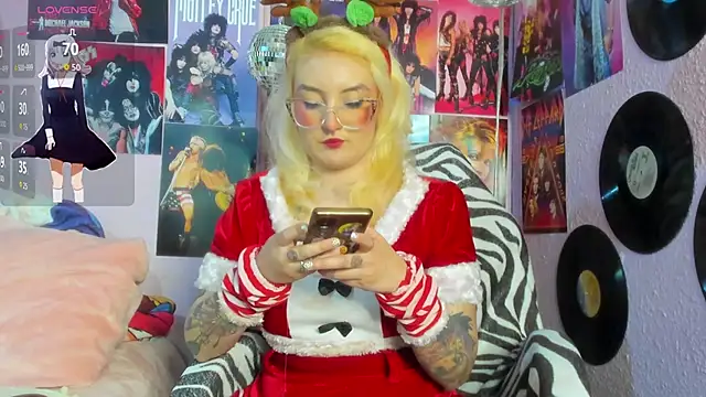 Avril Maria online show from December 19, 10:50 pm