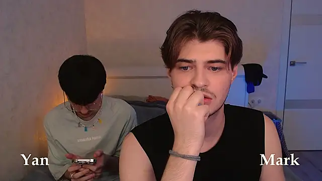 itsyanbb online show from September 11, 7:36 pm